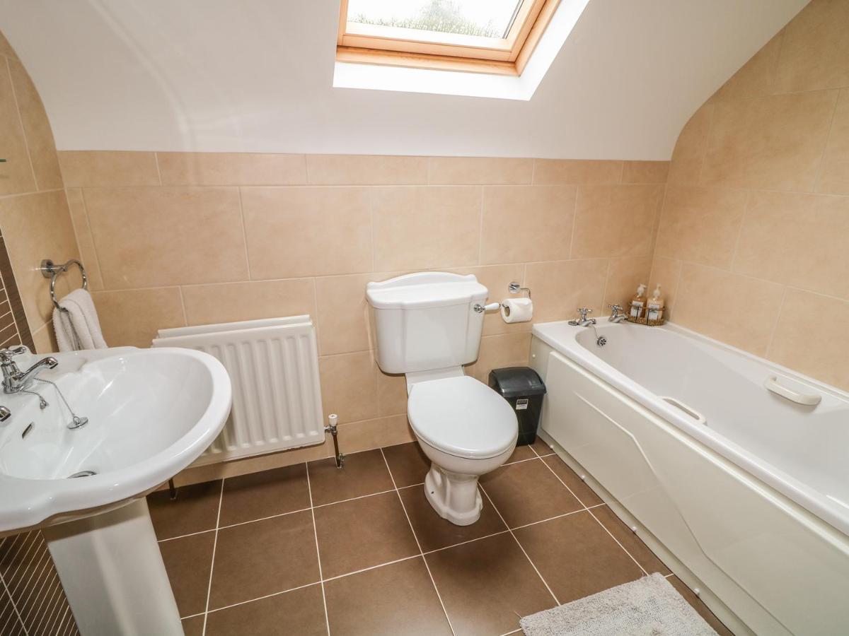 Kate'S Cottage Rathmullan Bagian luar foto